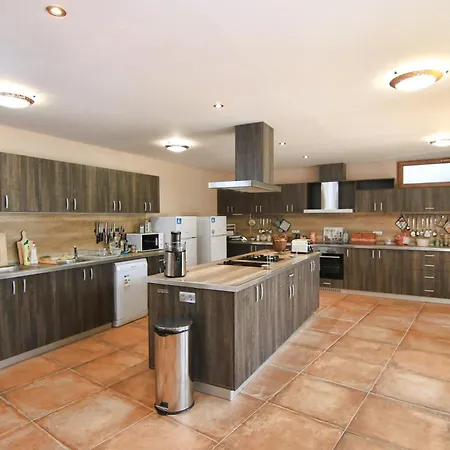 Eco House Kitana אספרוחובו