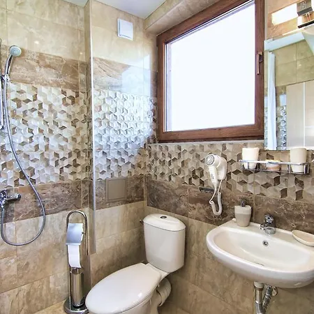 Eco House Kitana בית הארחה