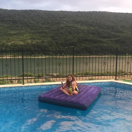 בית הארחה Eco House Kitana 3*