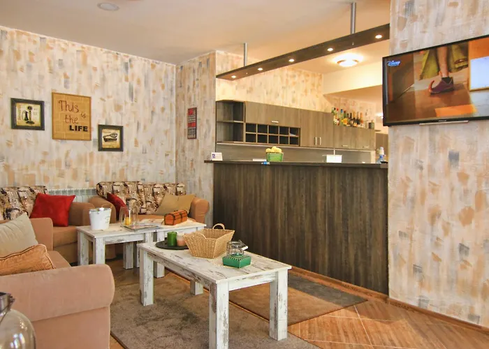 Eco House Kitana 3*