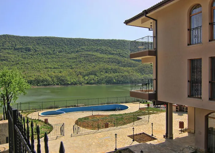 Eco House Kitana Pensjonat 3*