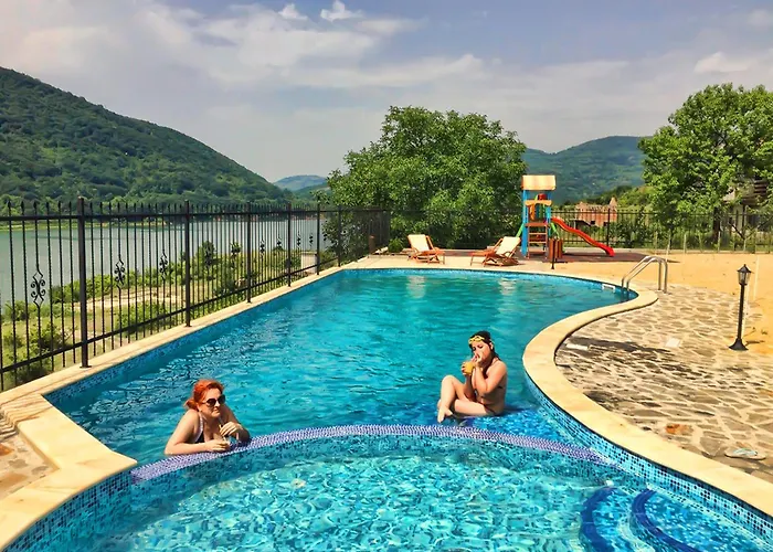 Eco House Kitana Pensjonat 3*