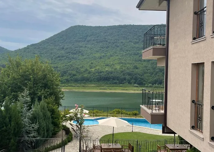 Eco House Kitana Pensjonat 3*