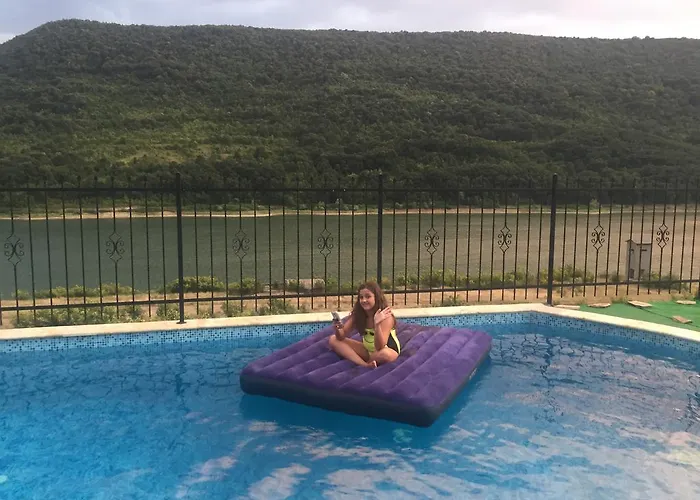 Pensjonat Eco House Kitana 3*